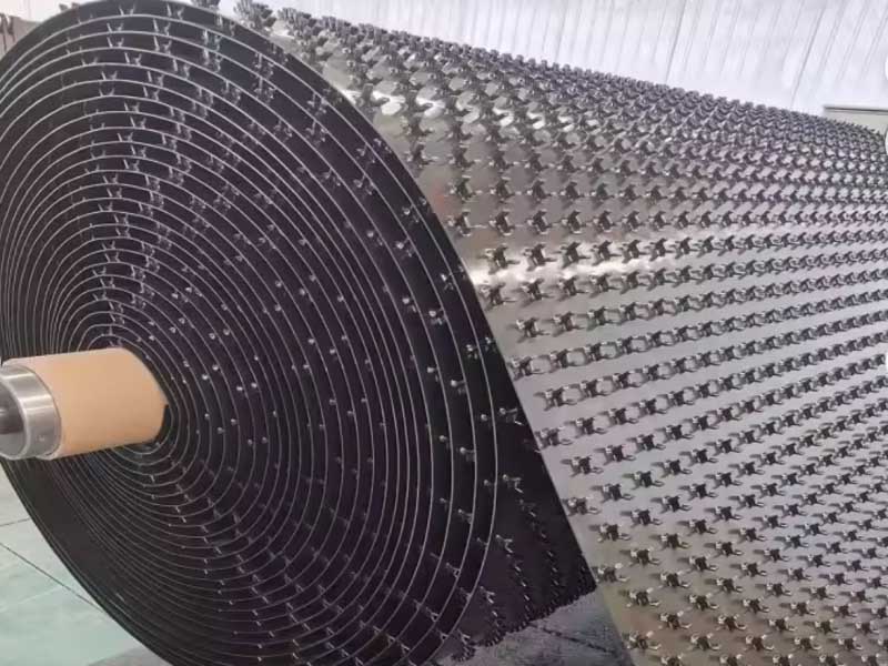 Անկյունային ամրակներ v-Lock HDPE գեոմեմբրանային թերթերի արտամղման մեքենա